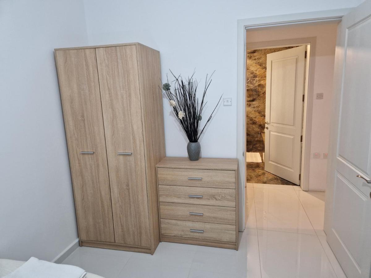Town Pent House Apartment Luqa Exterior photo