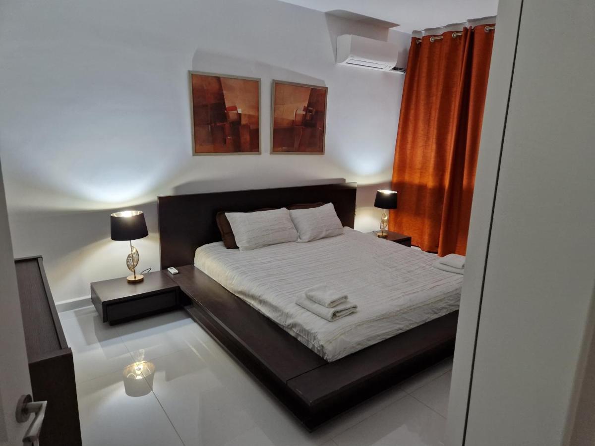 Town Pent House Apartment Luqa Exterior photo